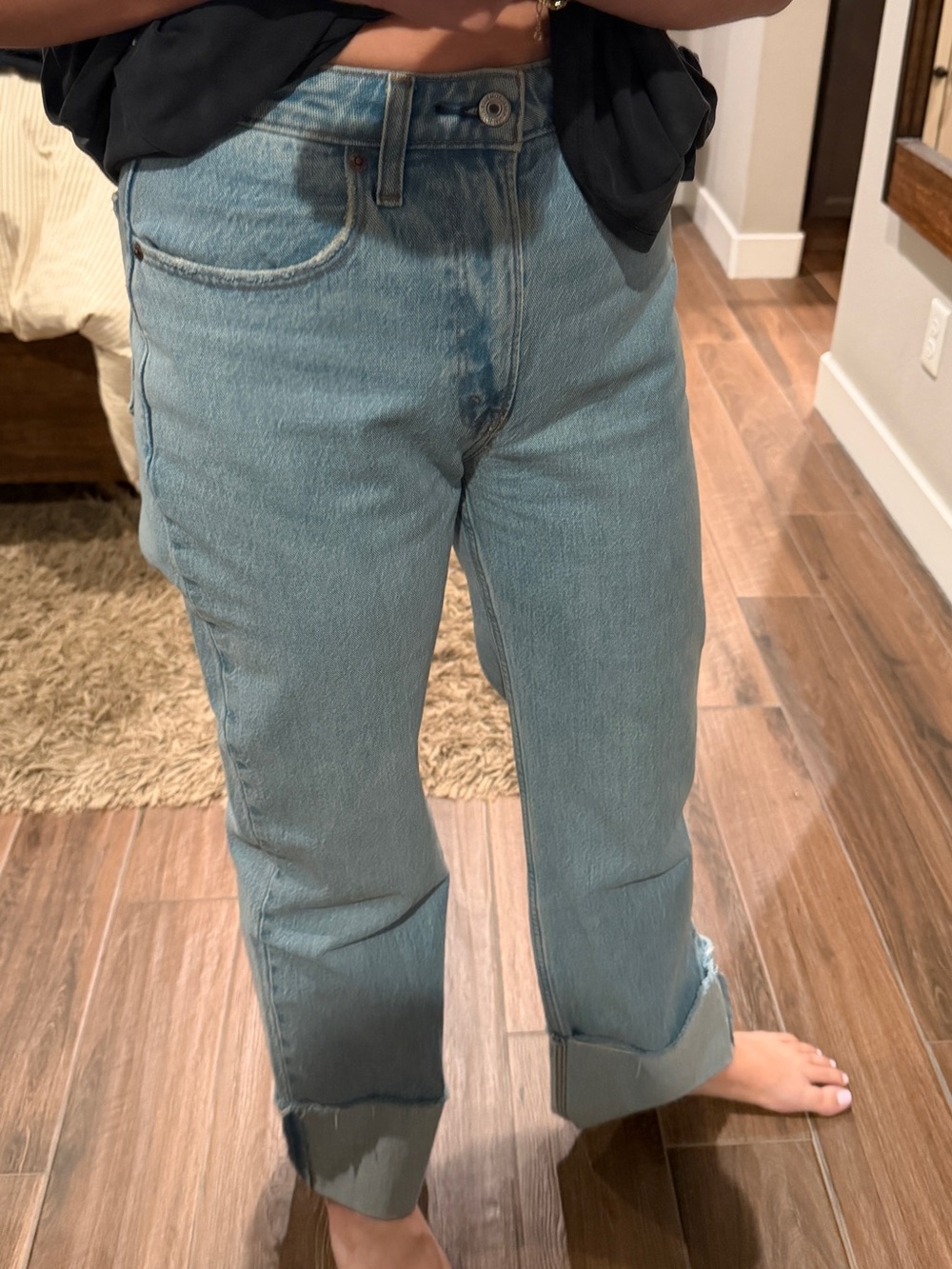 Abercrombie & Fitch The ‘90s Relaxed Jean High Rise Curve Love